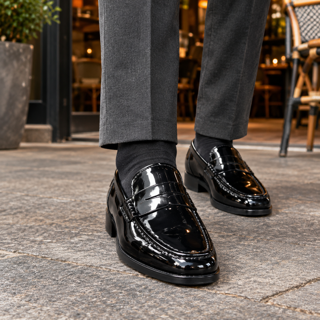 Ordelaffi Leather Loafers - Black