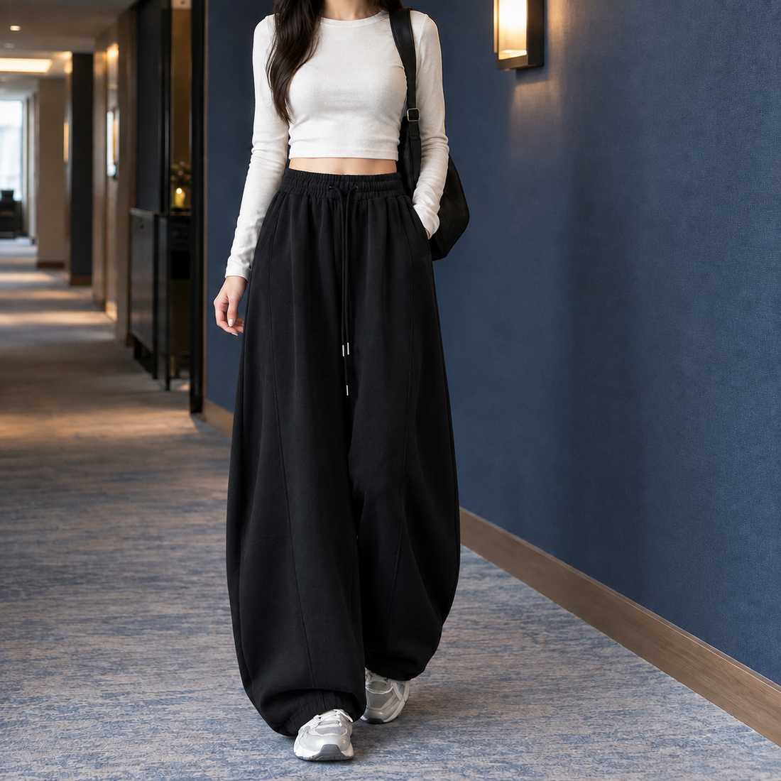 Ada-Lane Curved Leg Pants - Black