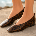 Leopard Brown