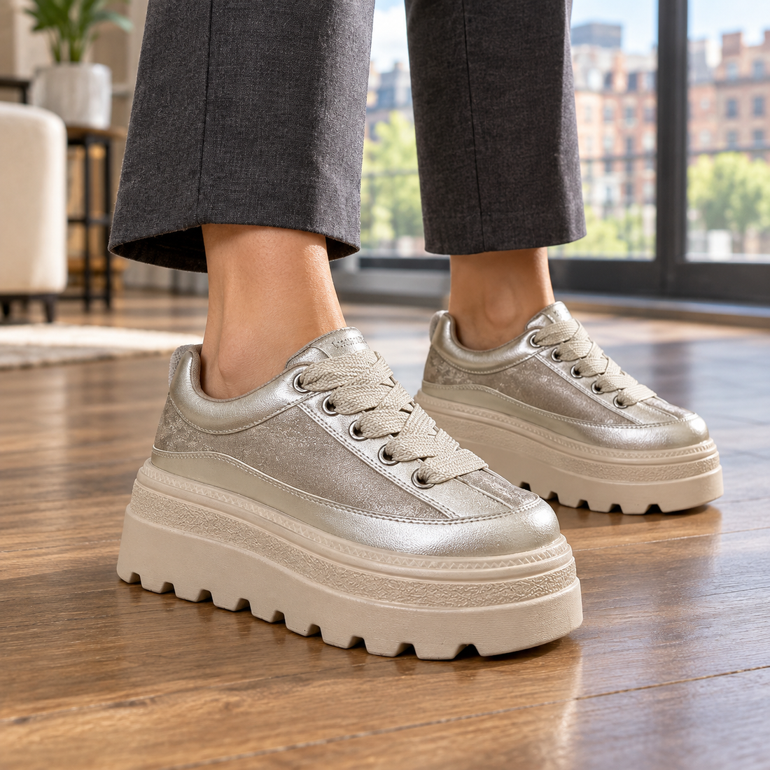 Borghese Platform Sneakers - Gold