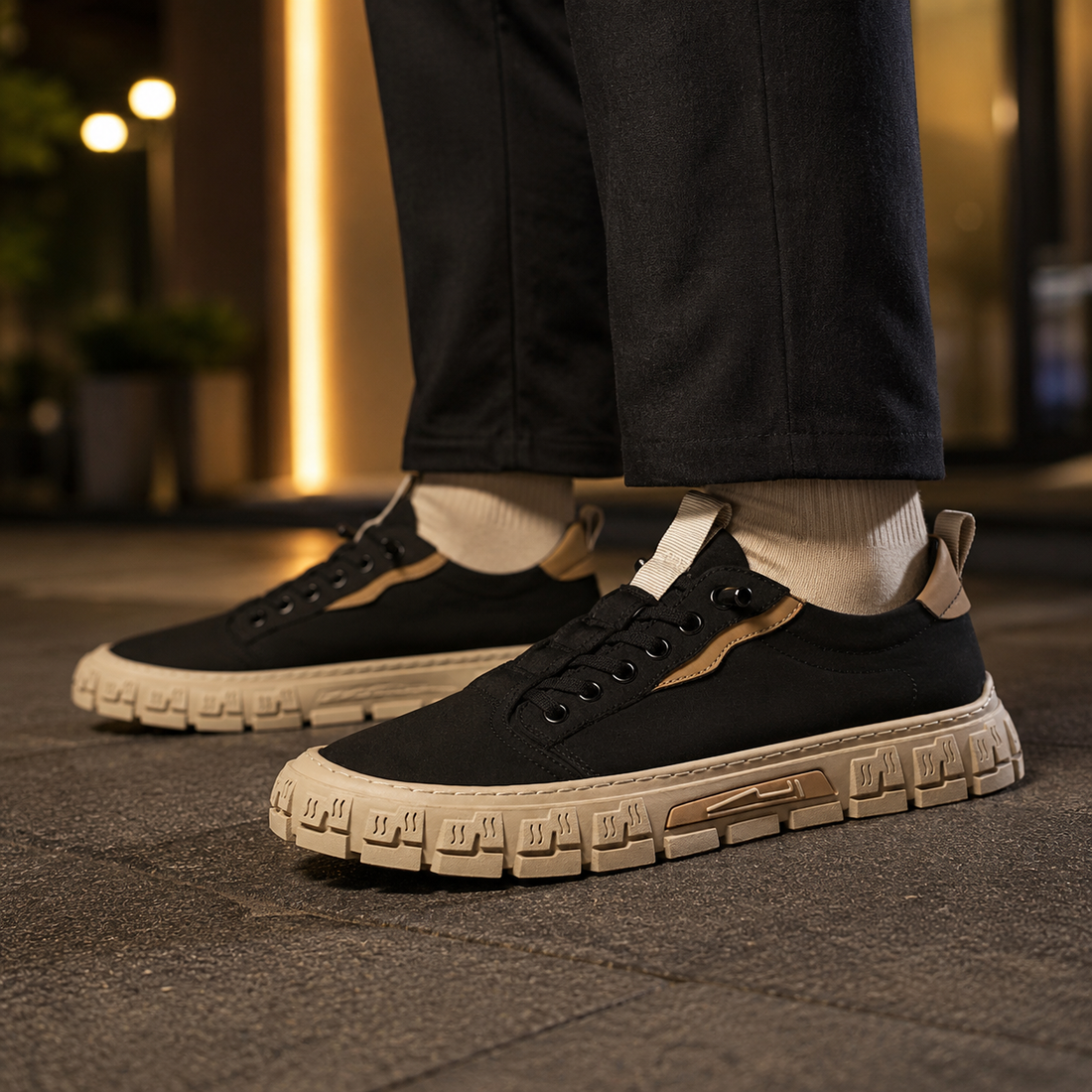 Pisa Platform Sneakers - Black