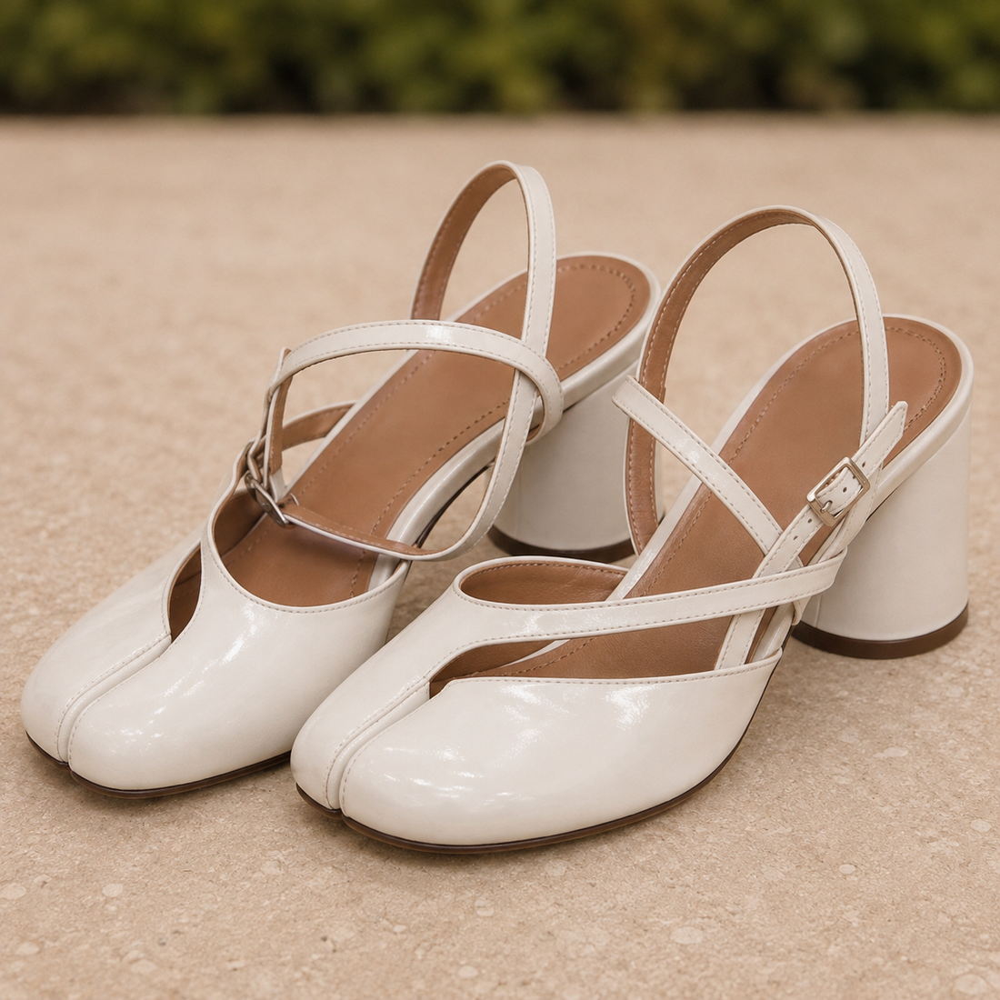 Como Tabi Heel Sandals - White