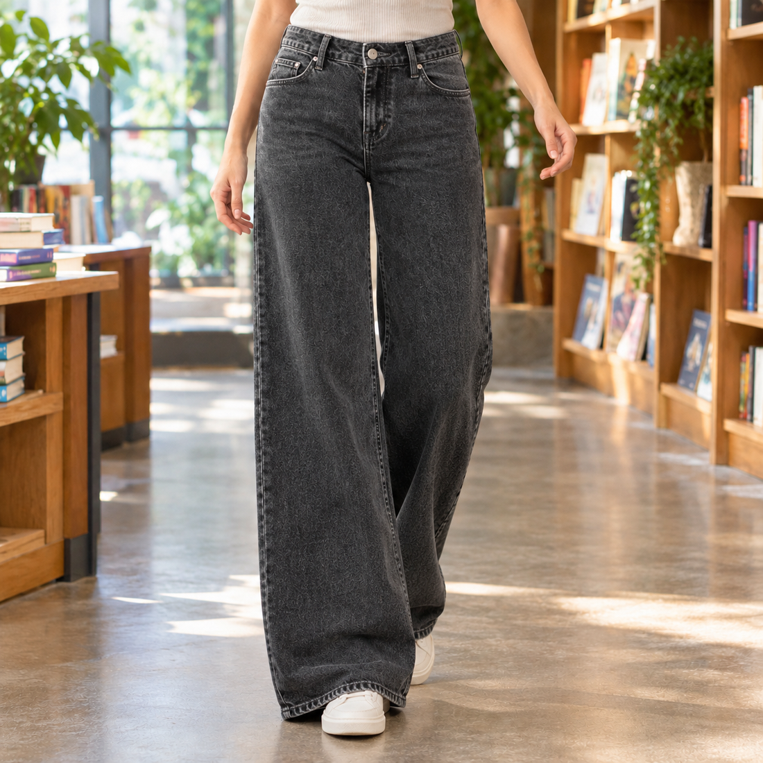 Sarah-Marie Wide Leg Jeans - Black