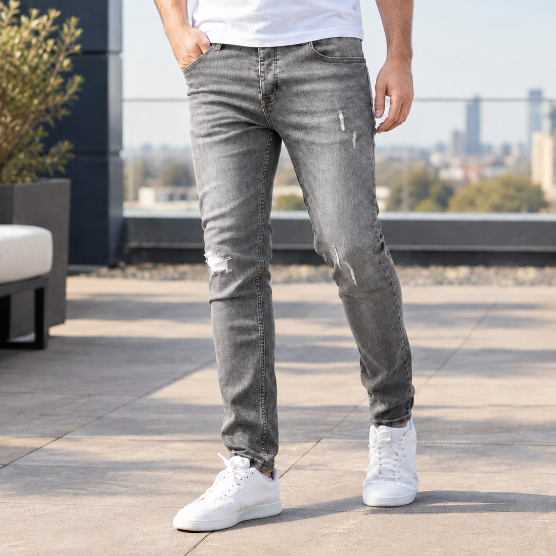 Theodore Distressed Jeans - Gray