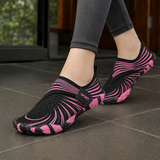 Casale Five-Toe Aqua Shoes - Black Rose Red