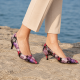 Garda Pointed Toe Pumps - Huase